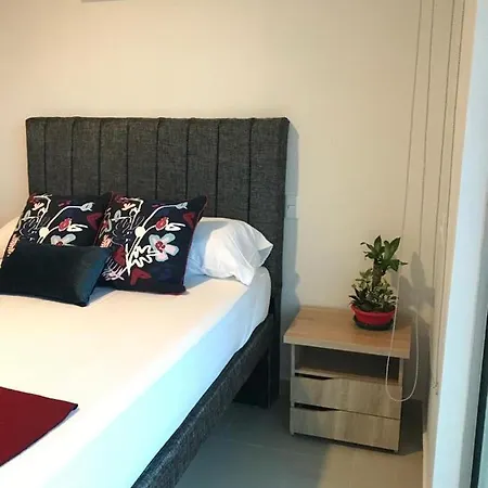 Apartamento Dos Alcobas, Marbella Beach,